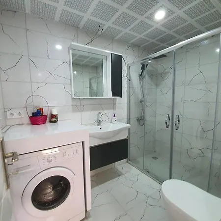 Airport & Lara House No5 Apartment *